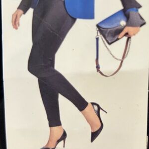 HUE Black Ponte Leggings